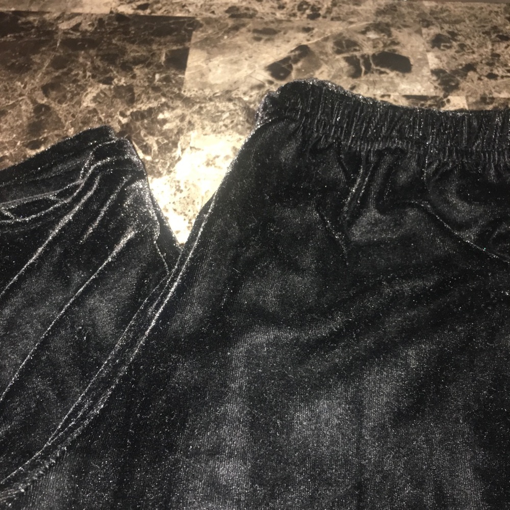 Xhiliration Black Velvet Leggings